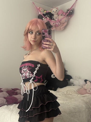 Full leaked Iluvmeww page private onlyfans photo