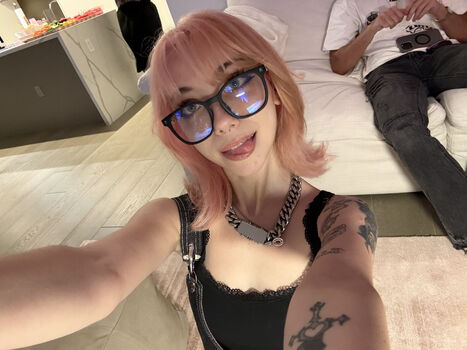 Full leaked Iluvmeww private onlyfans photo