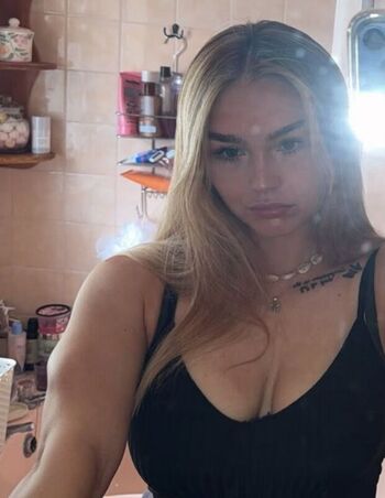 Full leaked Im chloe btw private onlyfans photo