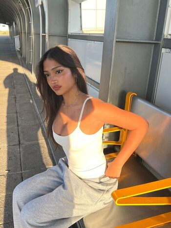imanimalikaa