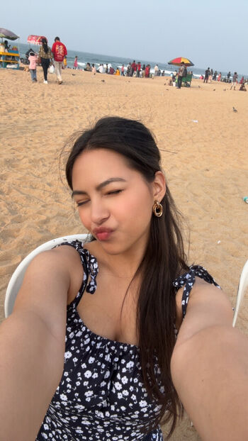 Full leaked Indian girls page private onlyfans photo