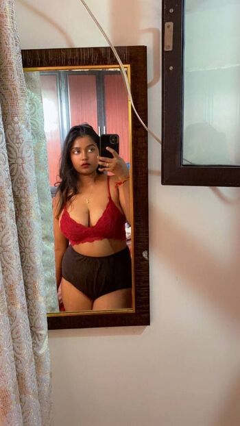 Full leaked Indian naughty stuff private onlyfans photo