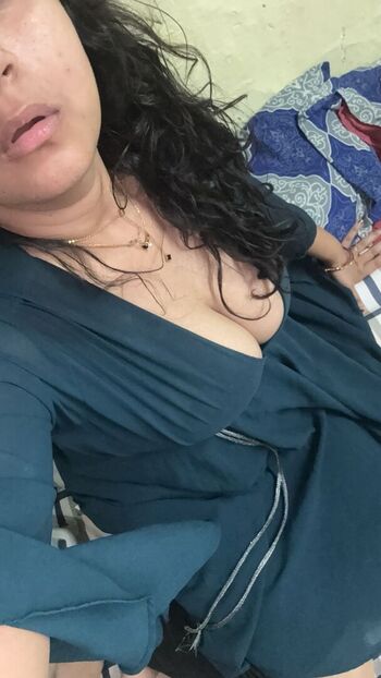 Full leaked Indian naughty stuff private onlyfans photo