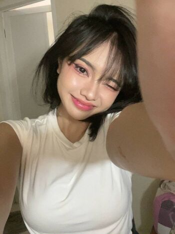 Full leaked Indonesian girls  page private onlyfans photo