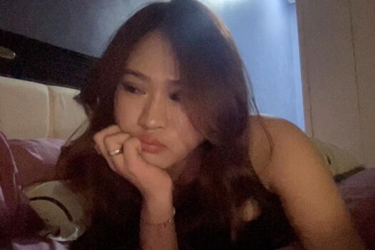 Full leaked Indonesian girls page private onlyfans photo