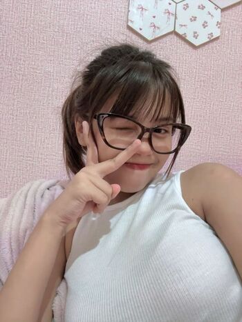 Full leaked Indonesian girls page private onlyfans photo