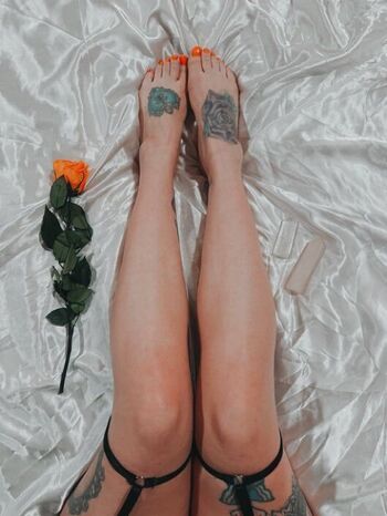 Full leaked Inked feet private onlyfans photo
