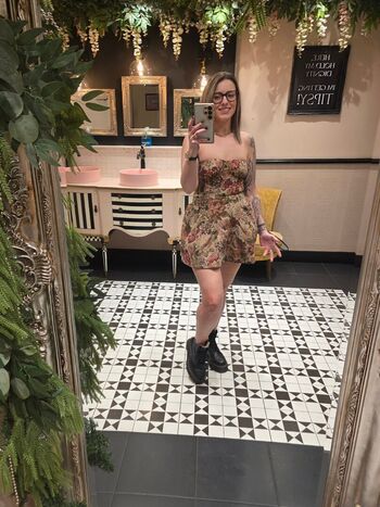 Full leaked Innocenthotwifexxx private onlyfans photo