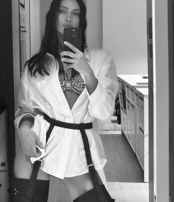 Full leaked Irina shayk  page private onlyfans photo