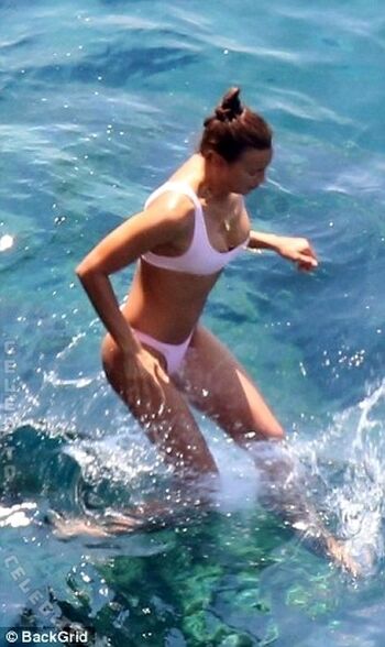 Full leaked Irina shayk  page private onlyfans photo