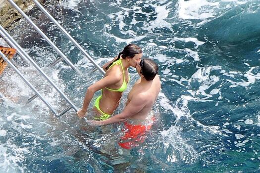 Full leaked Irina shayk  page private onlyfans photo