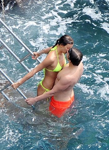Full leaked Irina shayk  page private onlyfans photo