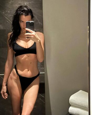 Full leaked Irina shayk private onlyfans photo