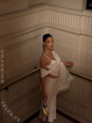 Full leaked Iris mittenaere page private onlyfans photo