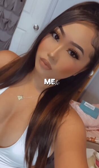 Full leaked Iris vue hmong private onlyfans photo