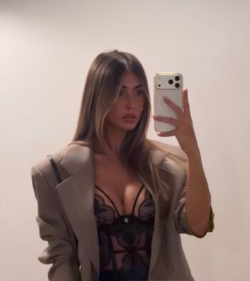 Full leaked Isabeau private onlyfans photo