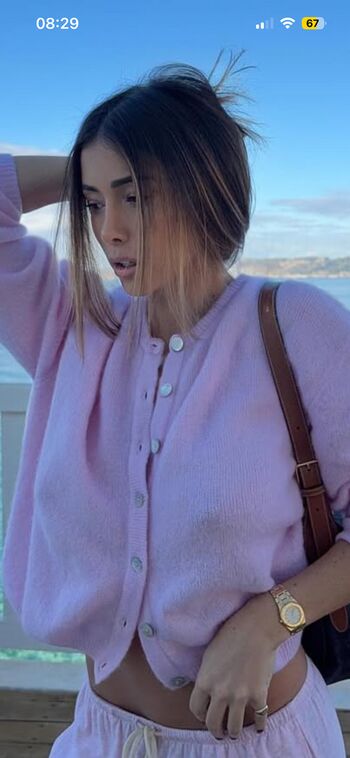 Full leaked Isabeau private onlyfans photo