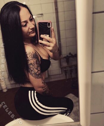 Full leaked Isabell reisinger private onlyfans photo