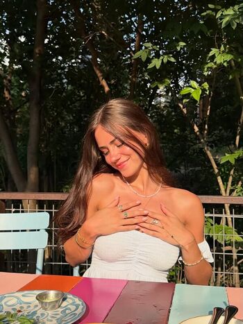 isabella.l.flores