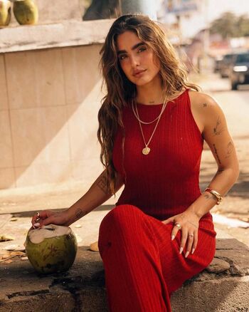 Isabella Ladera
