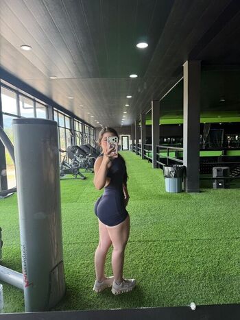 Full leaked Isabelmendozaaa private onlyfans photo