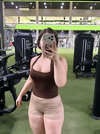 Full leaked Isabelmendozaaa private onlyfans photo