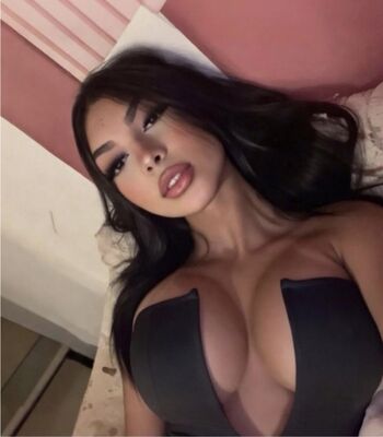 Full leaked Isapierini private onlyfans photo