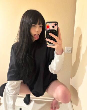 Full leaked Isizzly private onlyfans photo