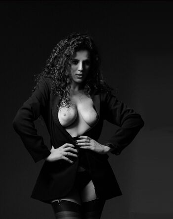 Full leaked Italian girls private onlyfans photo