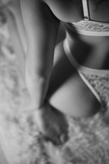 Full leaked Italian girls page private onlyfans photo