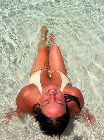 Full leaked Italian girls page private onlyfans photo