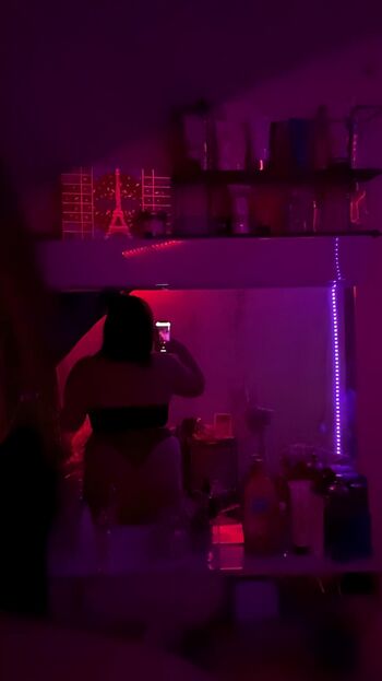 Full leaked Italienne chaude private onlyfans photo