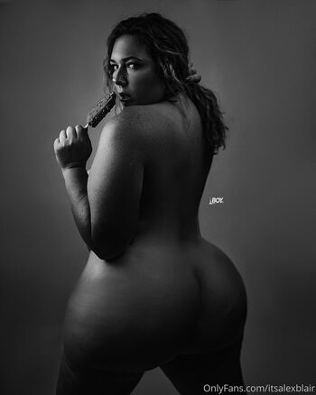 Full leaked Itsalexblair private onlyfans photo