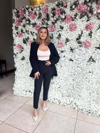 Full leaked Itsalirose page private onlyfans photo
