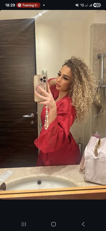Full leaked Itsangelaa private onlyfans photo