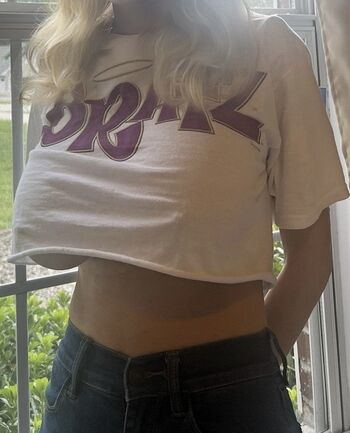 Full leaked Itsbumblebea private onlyfans photo