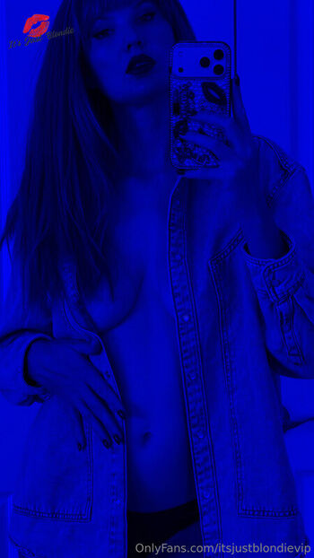 Full leaked Itsjustblondie private onlyfans photo