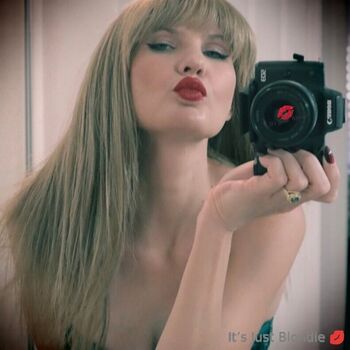 Full leaked Itsjustblondie private onlyfans photo