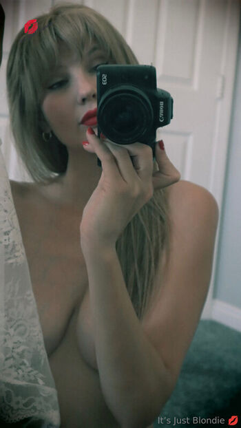 Full leaked Itsjustblondie private onlyfans photo