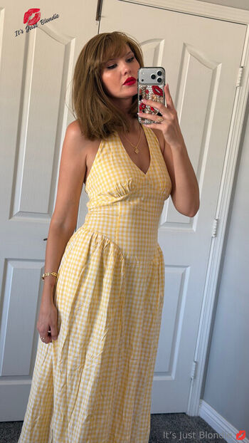 Full leaked Itsjustblondie page private onlyfans photo