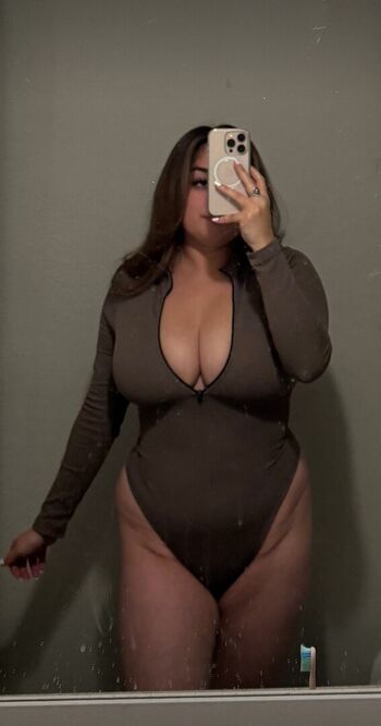 Full leaked Itsjustgabbs private onlyfans photo