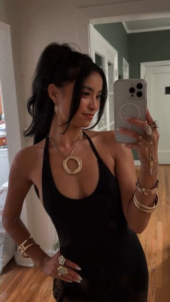 Full leaked Itslaaurr private onlyfans photo