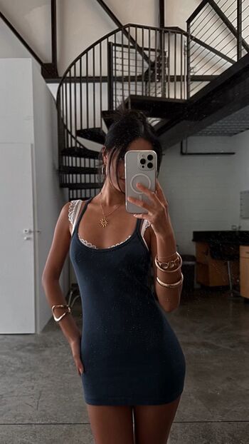 Full leaked Itslaaurr private onlyfans photo