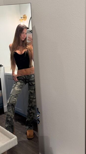 Full leaked Itsleahblack private onlyfans photo