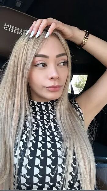 Full leaked Itsmakaylamae private onlyfans photo