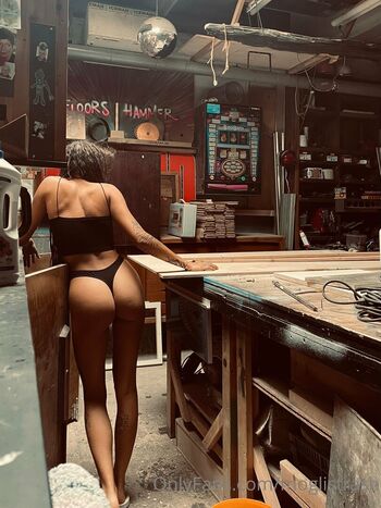 Full leaked Itsmemogli private onlyfans photo