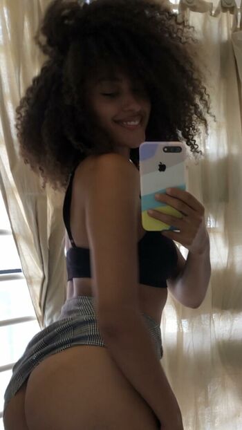 Full leaked Itsmenaomi private onlyfans photo