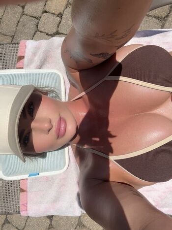 Full leaked Itssammieraee page private onlyfans photo