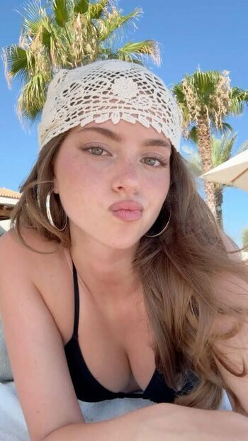 Full leaked Itssluciaf private onlyfans photo