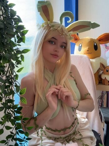 Full leaked Itsy eevee private onlyfans photo